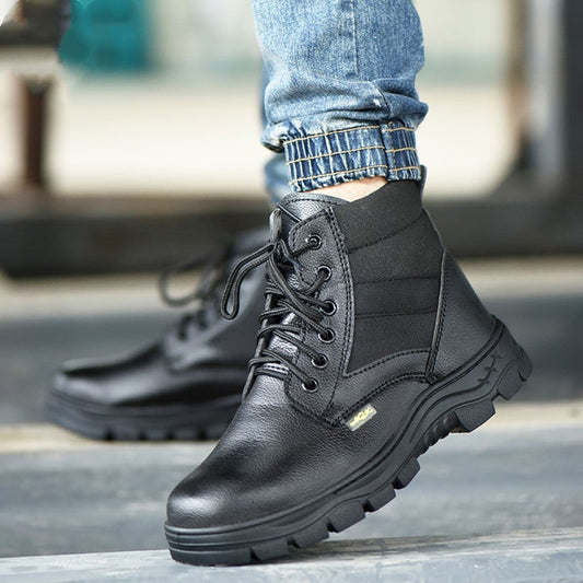 All-weather industrial safety shoes by BACKUPMYFILESNOW® with steel toe caps and slip-resistant soles, designed for rugged work environments.