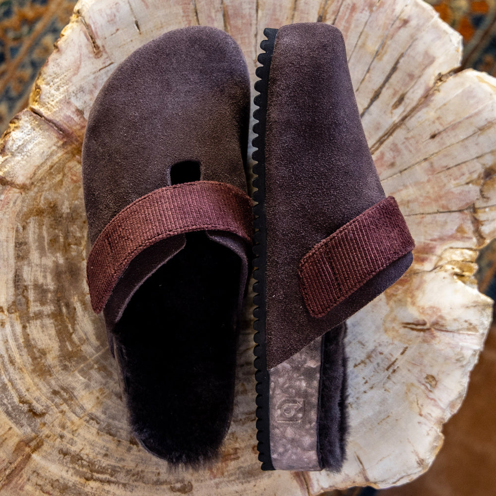 Fleks San Ysidro Slide Puente Clog in espresso color, featuring a comfortable slip-on design with a stylish, casual appearance.