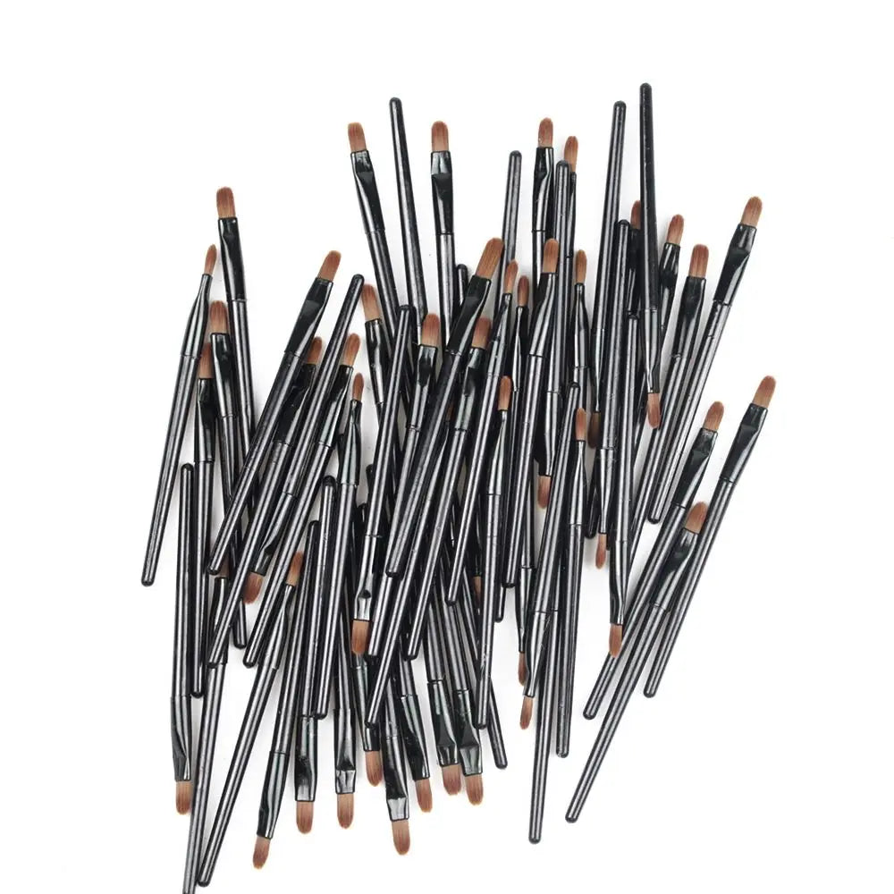 Set of 50 disposable lip brush gloss wands by Blushimmer, professional cosmetic applicators for precise lip makeup application