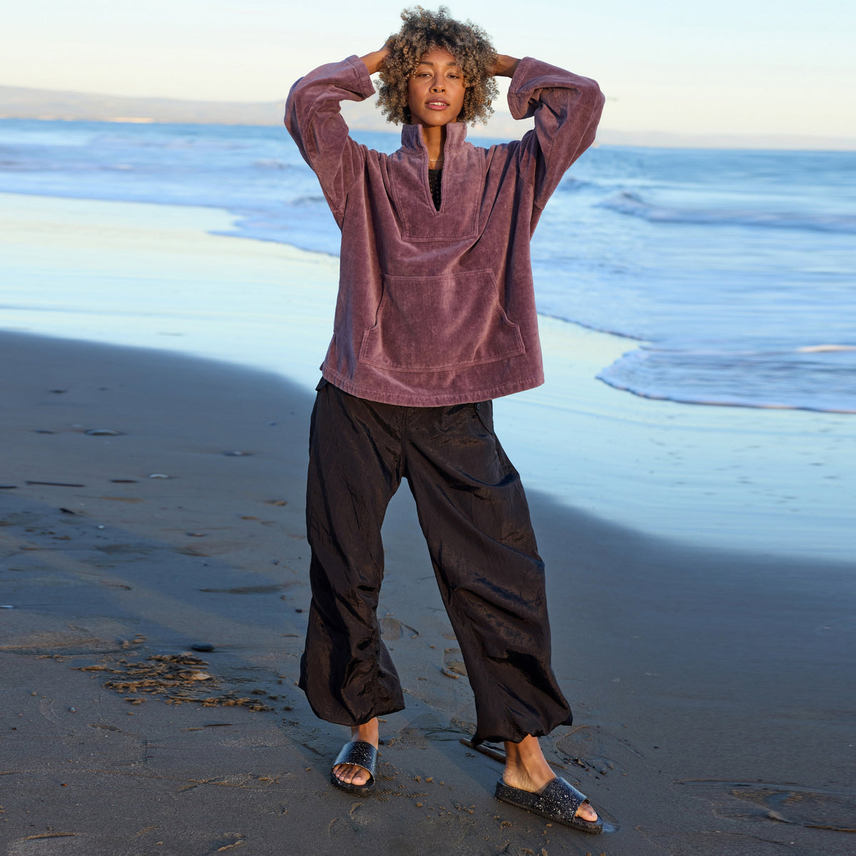 Fleks East Beach Slide in Night color, featuring a stylish slide sandal with a nighttime-themed design and comfortable straps.