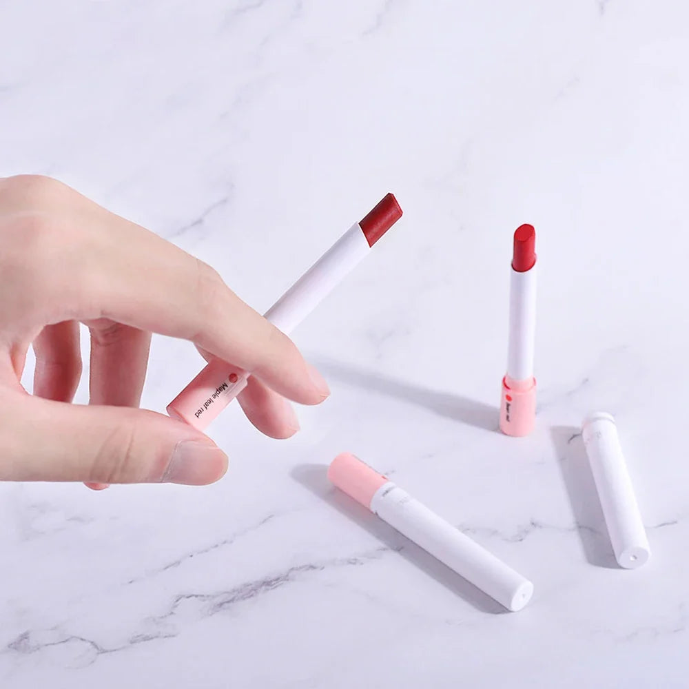 Blushimmer 4-color makeup lipstick set with lip gloss and lip tint, waterproof, matte, long-lasting lip makeup kit.