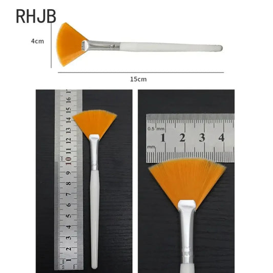Blushimmer DIY face mask brush set with 10/50 soft applicator brushes for makeup and facial mask application, including fan and acid brushes.
