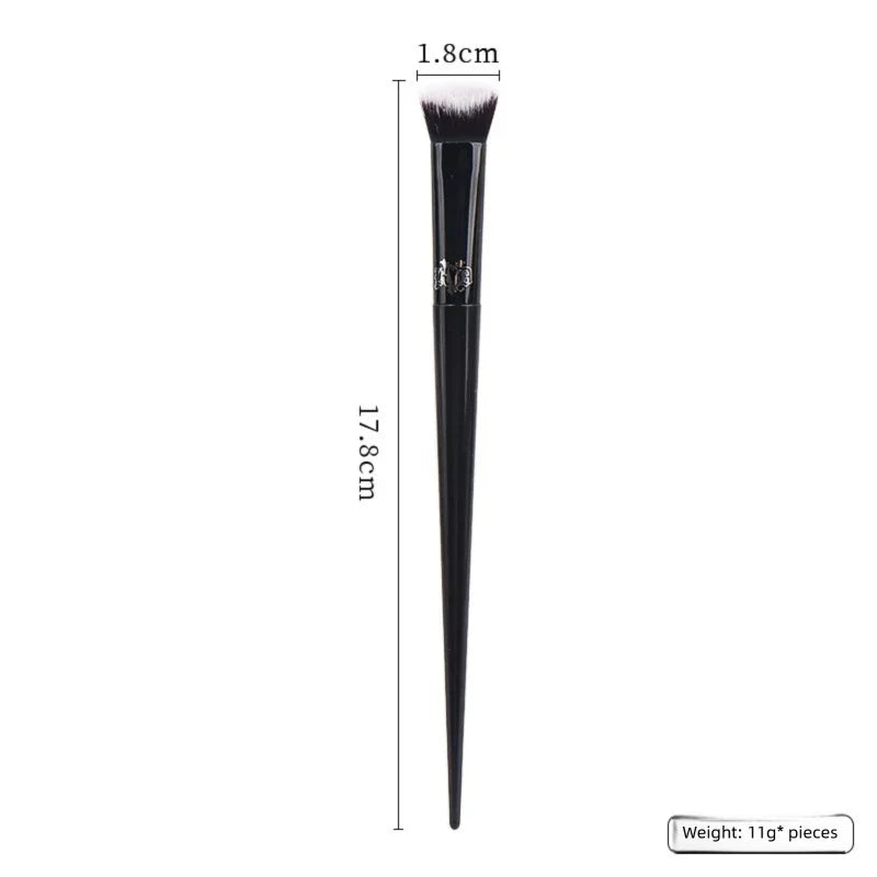 Blushimmer concealer makeup brush with soft fiber hair and elegant black handle, ideal for powder, blush, eyeshadow, and foundation application.