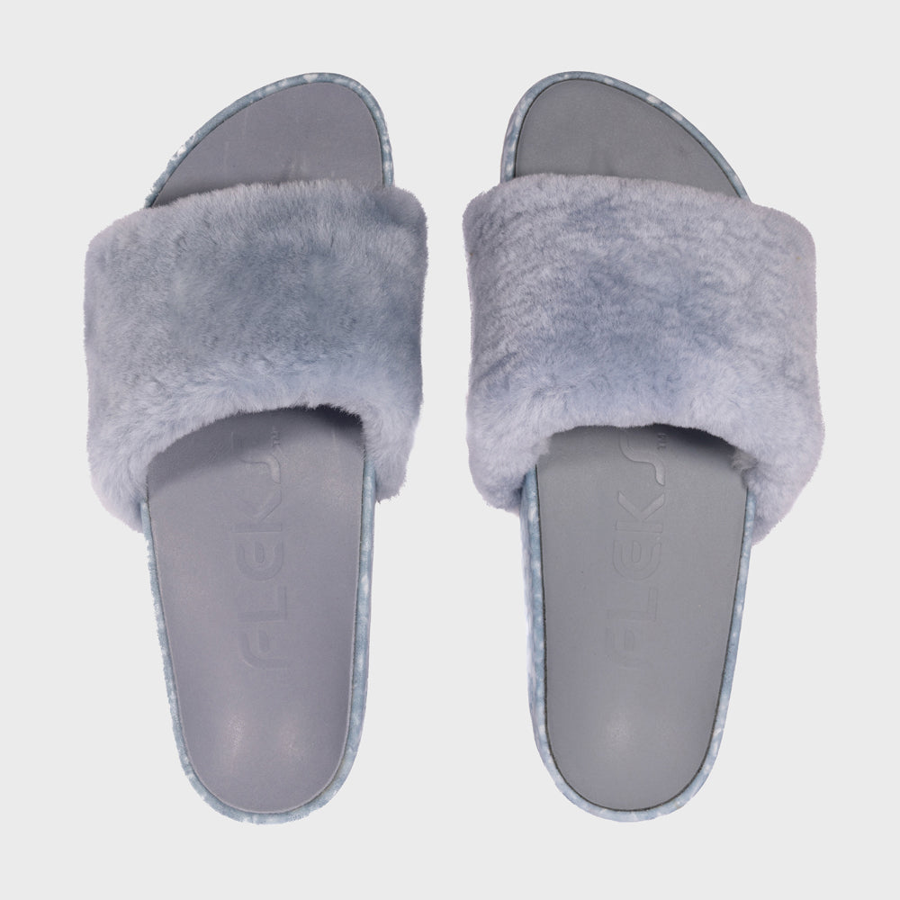 Fleks San Ysidro Slide in fog color, featuring a sleek design and comfortable fit, shown from top-down perspective.
