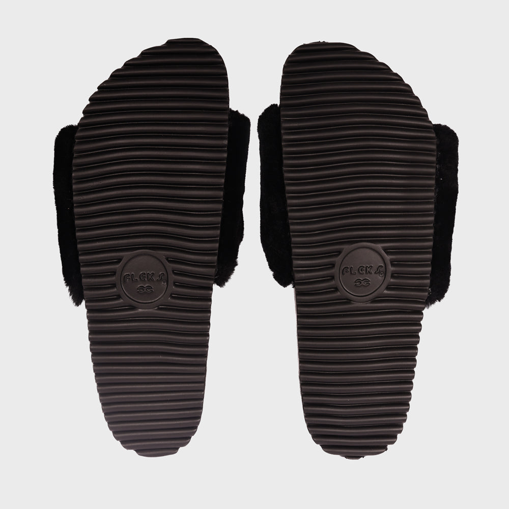 Fleks San Ysidro Slide in Raven color, featuring a sleek design and rubber outsole, ideal for casual summer wear.