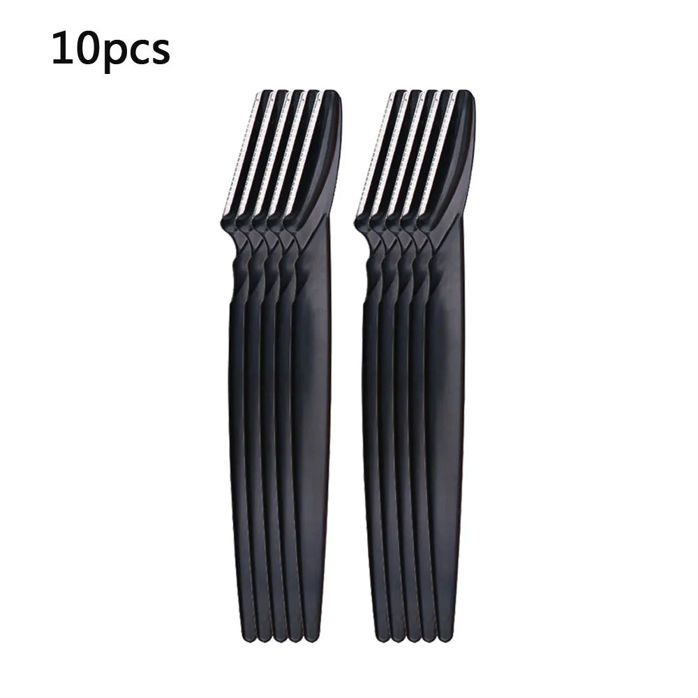 Blushimmer eyebrow trimmer with precision blades, portable face razor for hair removal and eyebrow shaping, close-up of the shaver blades