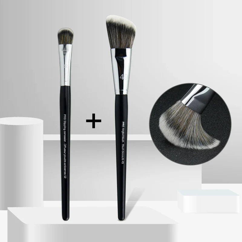 Blushimmer LOYBJ professional foundation brush with broom head for liquid foundation, concealer, and face makeup application.