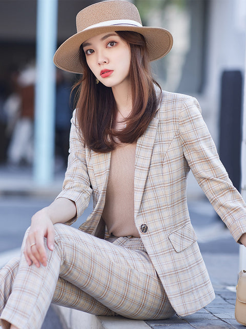 Apricot women's summer business pant suit, stylish office workwear for women, made by BackupMyFilesNow.com.