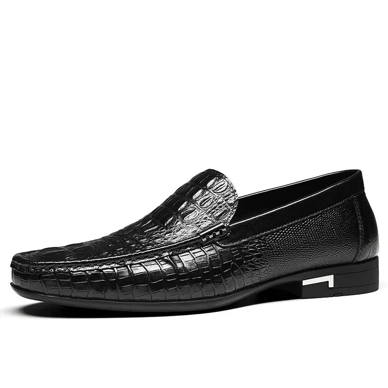 Black men's slip-on loafers made of genuine leather, summer moccasins, driving shoes, formal style, lightweight and comfortable.