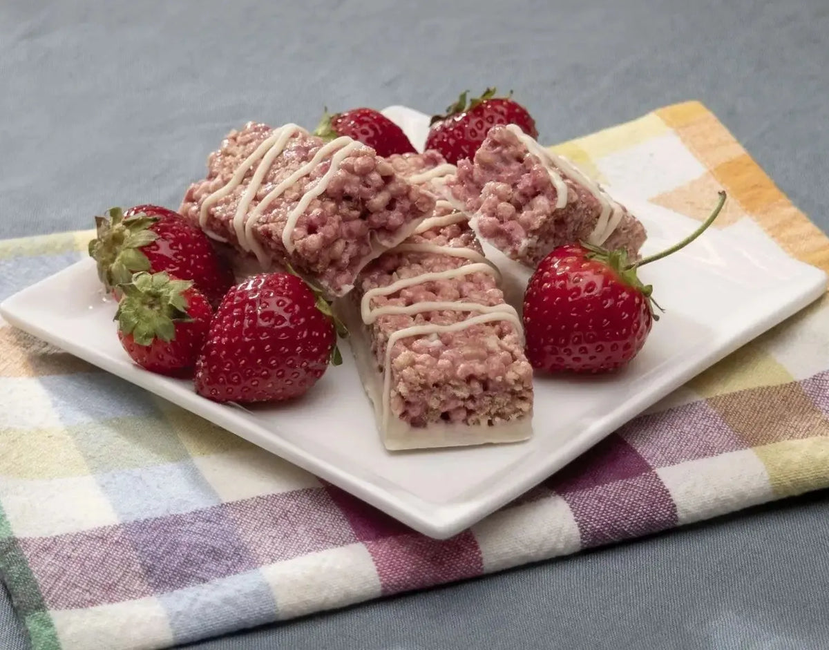 AmBari Nutrition Fluffy Berry Bar, a protein bar with a soft, fluffy texture and berry flavor, displayed in the image.