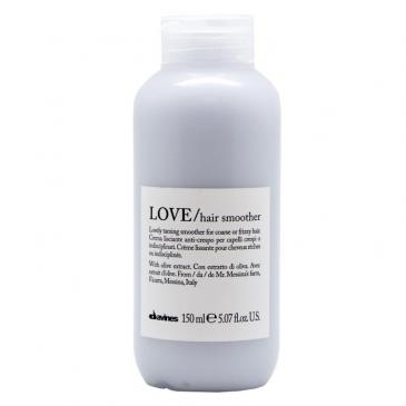 Davines Love Hair Smoother 150ml bottle, smooths and controls frizz, ideal for sleek hair styling and care.