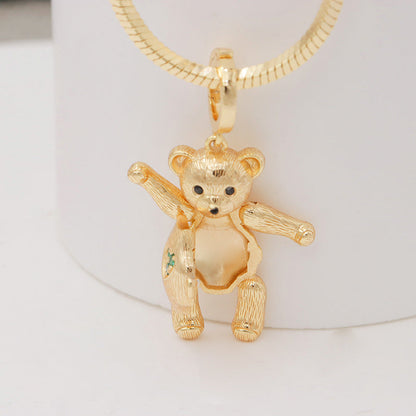 Cute bear pendant necklace, fashionable jewelry design with a charming bear charm