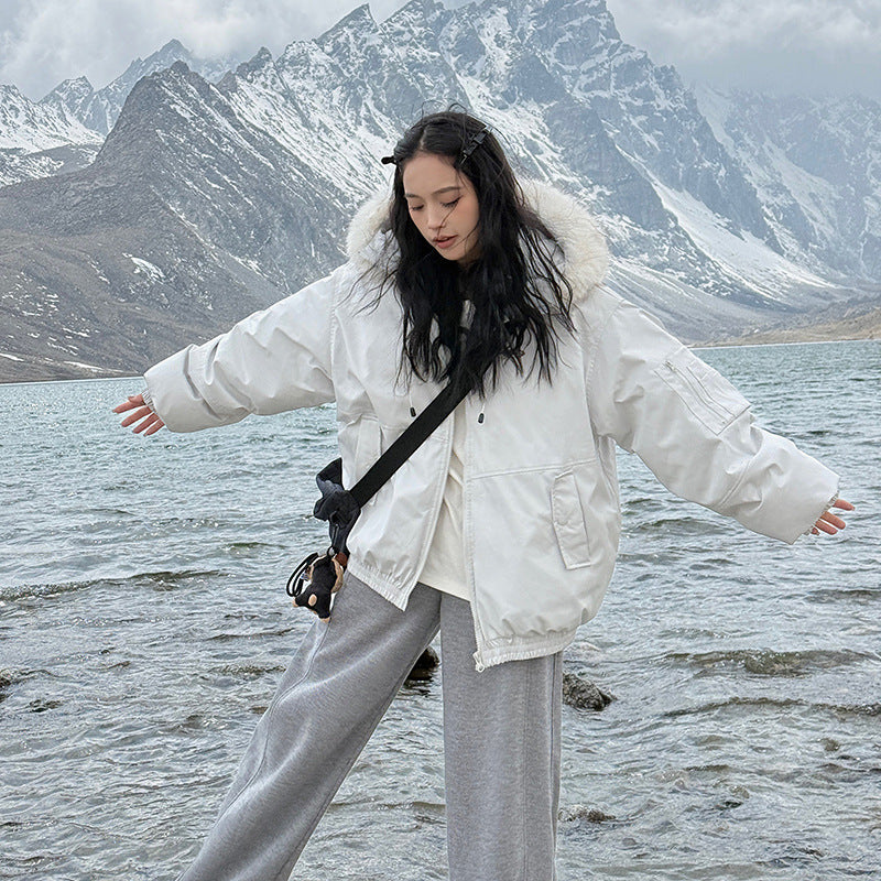 American Korean style thickened winter coat in a warm, full-length design