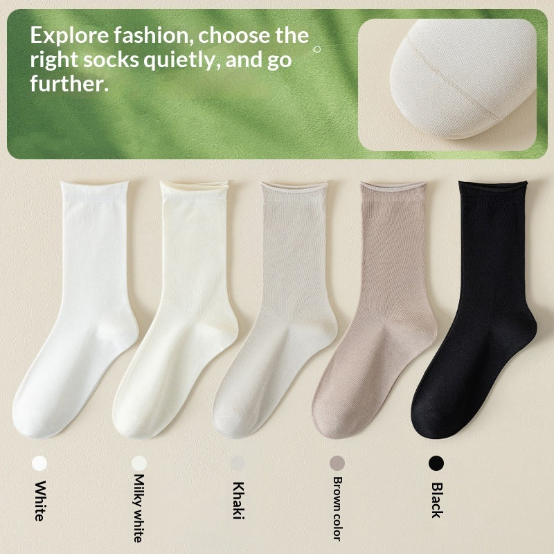 Women’s spring-summer silk mid-calf socks in a lightweight, comfortable design