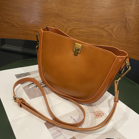 Genuine leather saddle bag, versatile women's shoulder and crossbody bag in top-grain cowhide with shell design