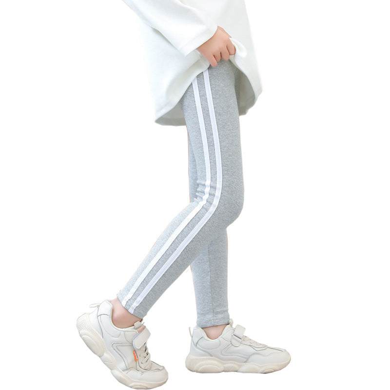 Kids' stretchy long outdoor pants in a comfortable, flexible design