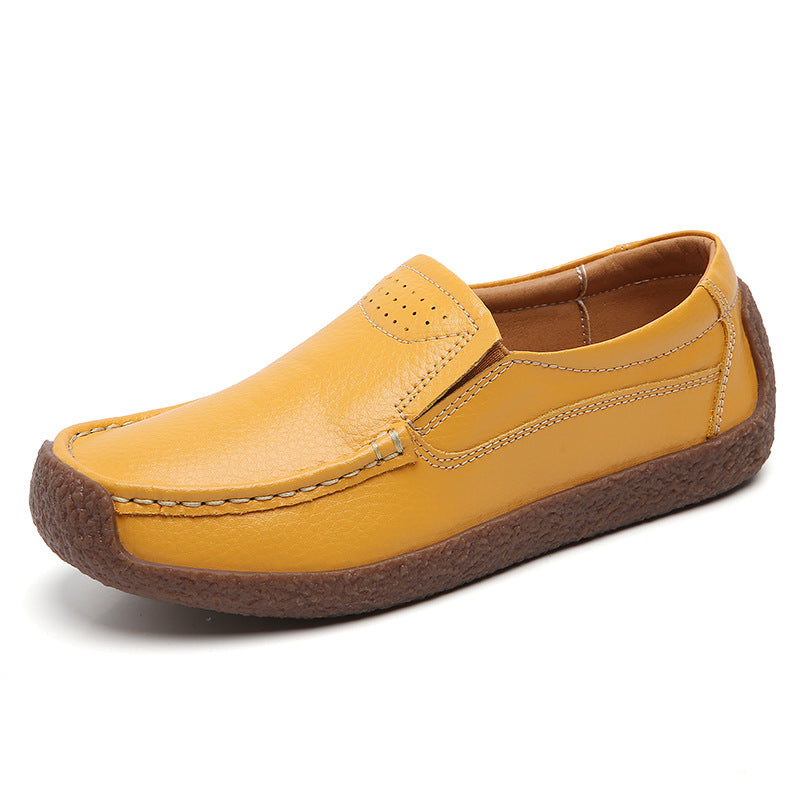 Women’s cowhide leather Oxford flats by BACKUPMYFILESNOW® featuring classic lace-up design and polished finish.