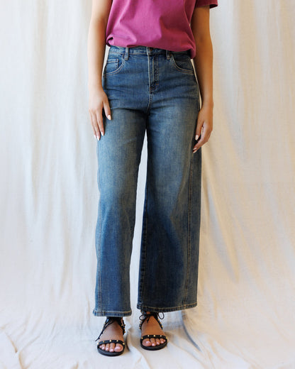 Downeast denim super high ankle wide-leg flattering seam jeans displayed on model, showcasing stylish and comfortable fit.
