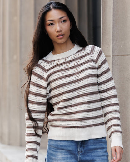 Downeast underlined crew sweater in soft knit fabric, featuring a classic crew neck and subtle design details.