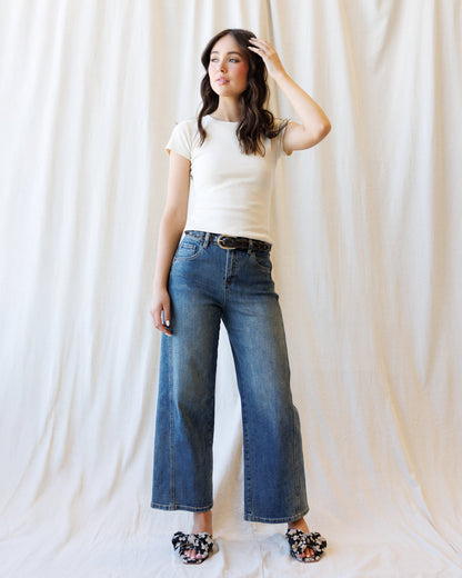 Downeast Just Right Top in soft fabric with a relaxed fit, featuring a round neckline and long sleeves, displayed on a mannequin.