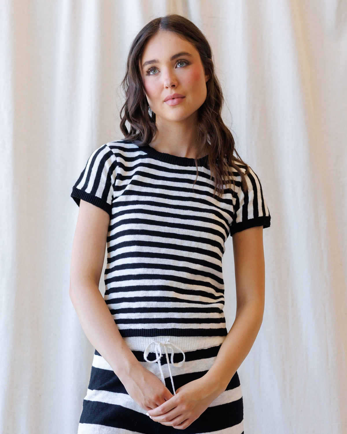 Downeast Round Trip Crew sweater in soft knit with a classic fit, featuring a round neckline and long sleeves.