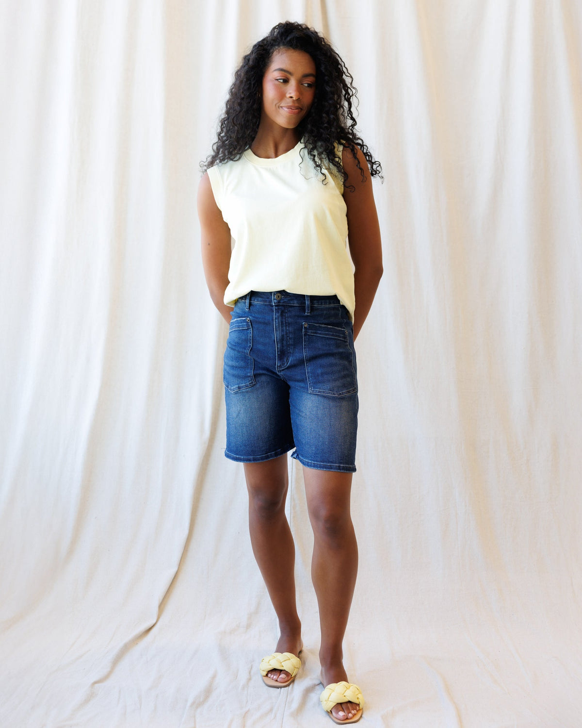 Downeast cabana shorts in a relaxed fit, featuring lightweight fabric and casual style, perfect for warm weather.