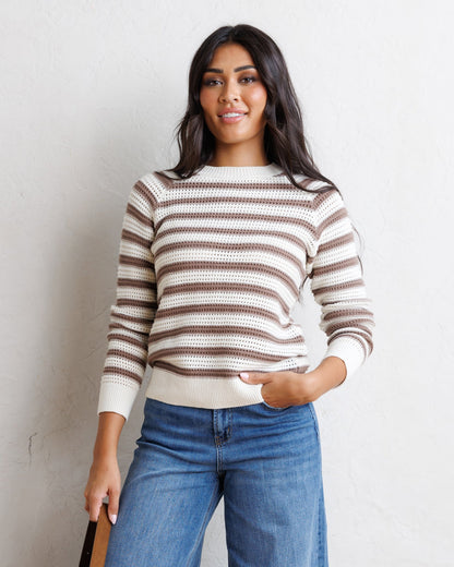 Downeast underlined crew sweater in soft knit, featuring a subtle underlined design and comfortable fit for casual wear.