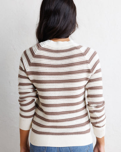 Downeast underlined crew sweater in soft fabric, featuring a classic crew neckline and subtle underlined design, casual and comfortable.