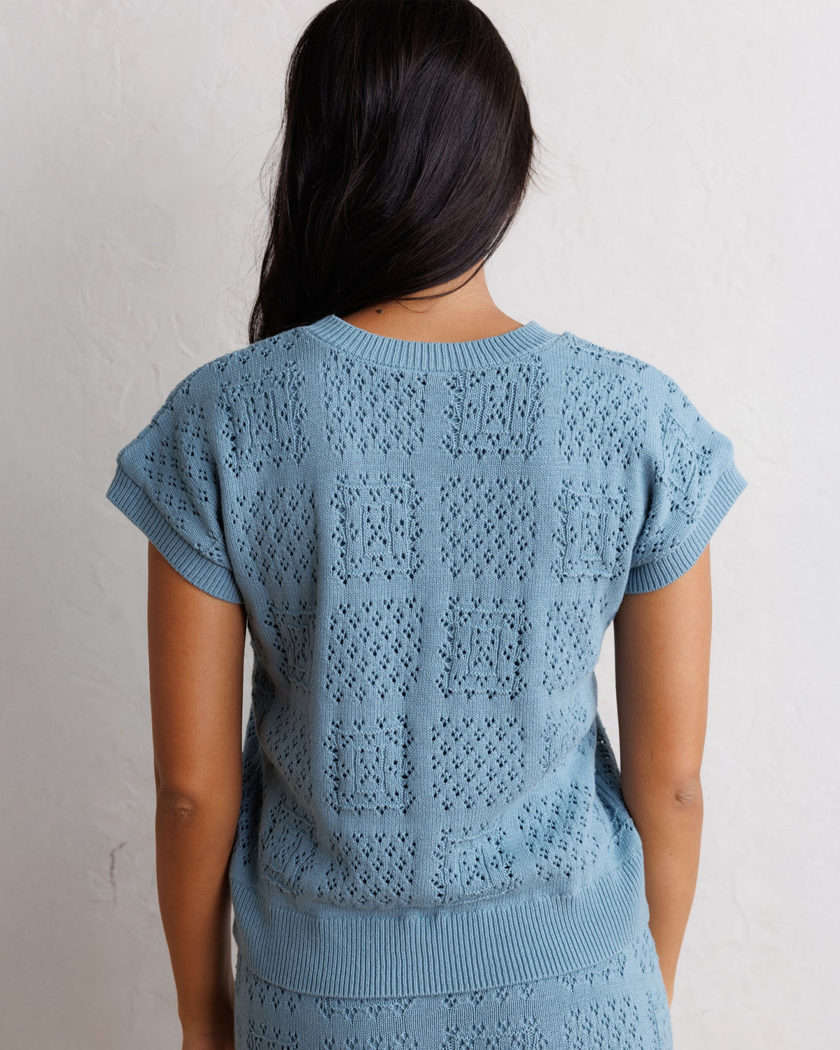 Downeast Frame-Worthy Sweater in cozy knit, featuring a classic style with a ribbed collar and cuffs, suitable for casual wear.