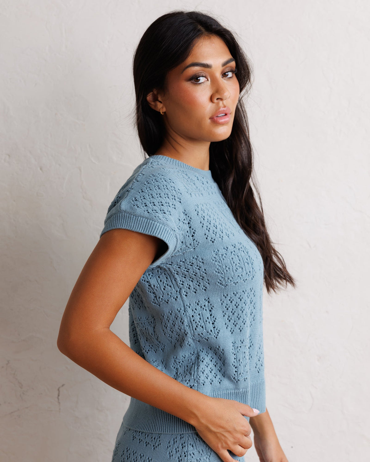Downeast Frame-Worthy Sweater in cozy knit, featuring a classic design with ribbed cuffs and neckline.