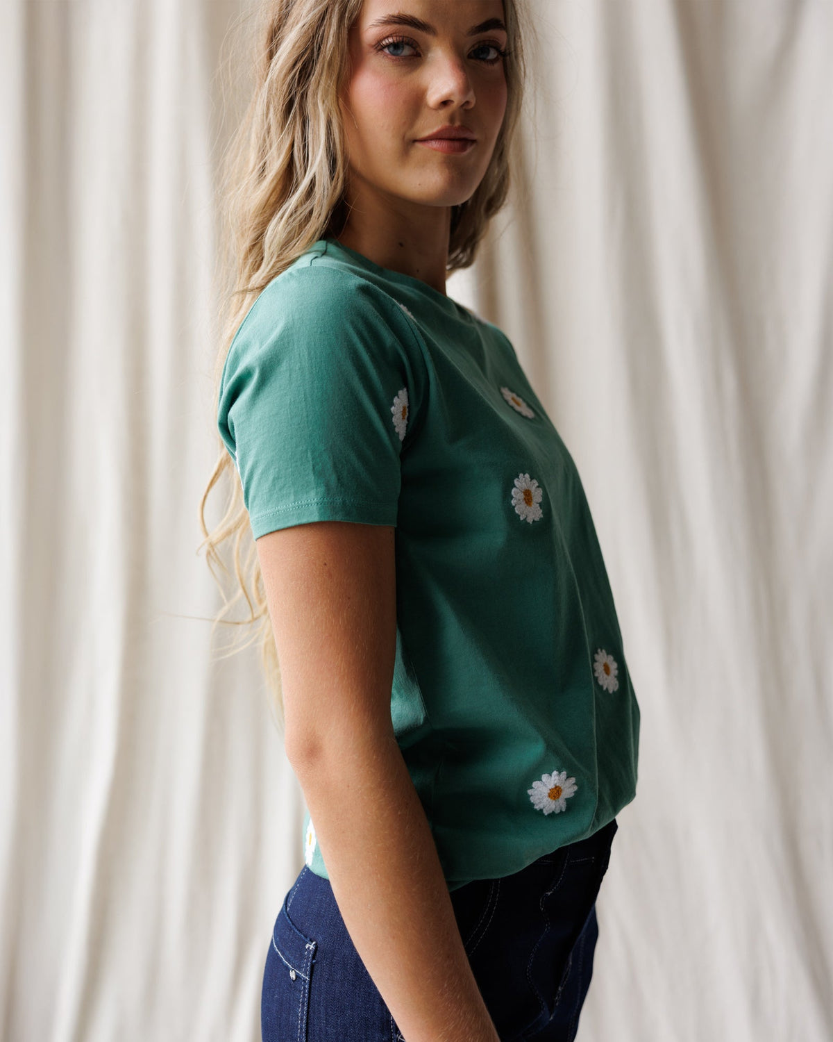 Downeast Pretty Petals Tee, casual women's tops featuring a floral print, short sleeves, and a relaxed fit.