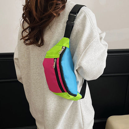 Large-capacity lightweight outdoor sports crossbody bag with adjustable strap and spacious main compartment