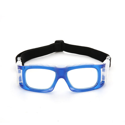 Anti-fog outdoor sports goggles with clear protective lenses and adjustable strap