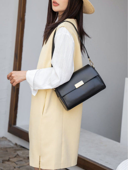 Baidi leather women's crossbody bag in vegetable-tanned top-grain cowhide with shoulder strap