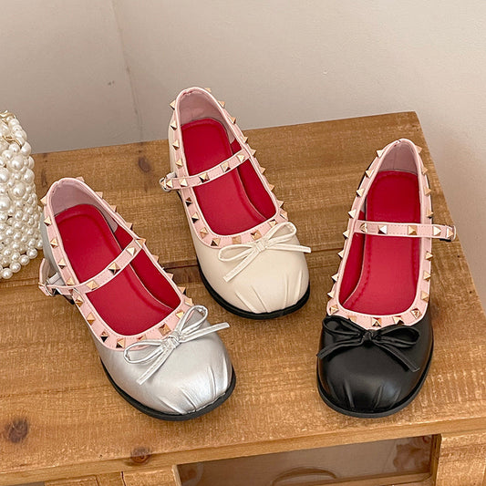 Women's French ballet single shoes with shallow bow, fold detail, rivets, and Mary Jane strap in summer style
