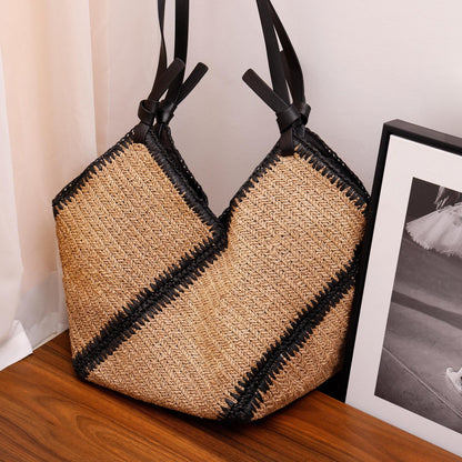 Striped straw handmade woven shoulder tote bag with large-capacity design
