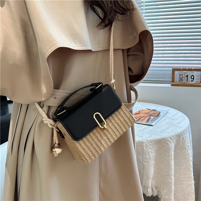 Western-style woven one-shoulder handbag in a versatile design