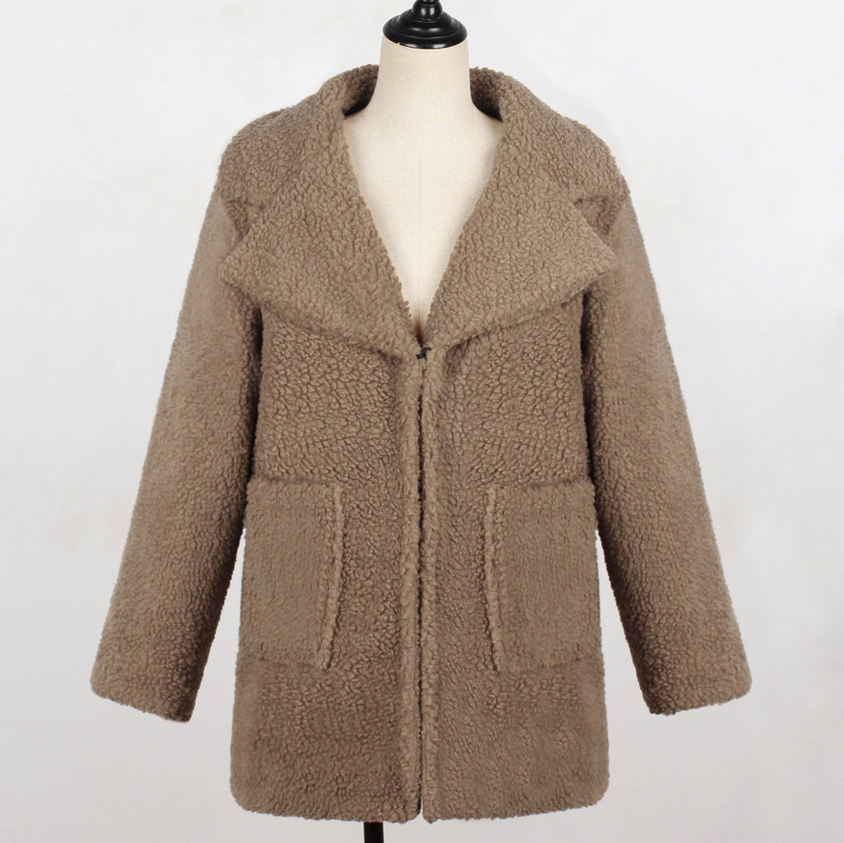 Long faux fur coat with suit collar for women in a casual style