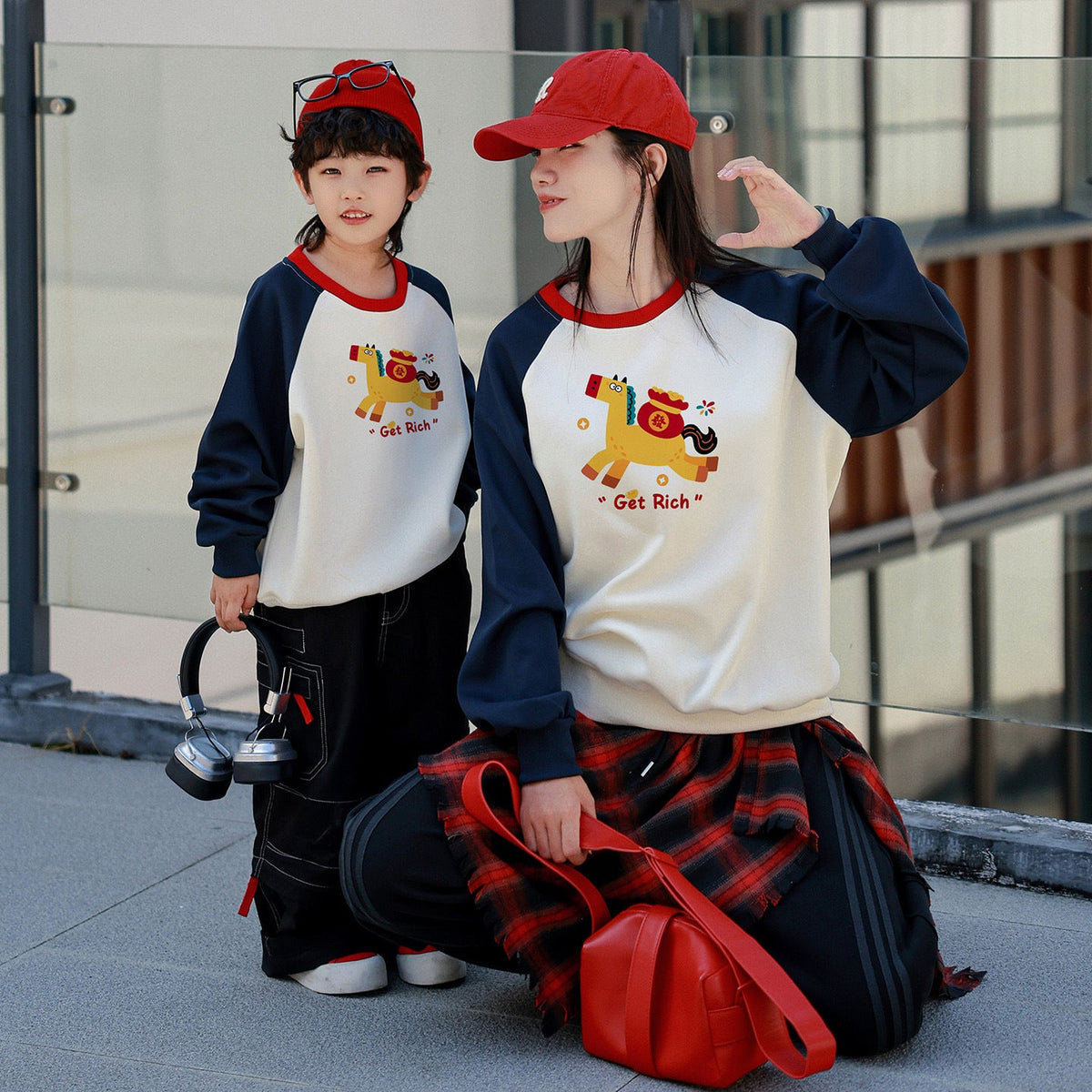 Parent-child matching soft breathable non-pilling sweatshirts for spring and autumn family outfits