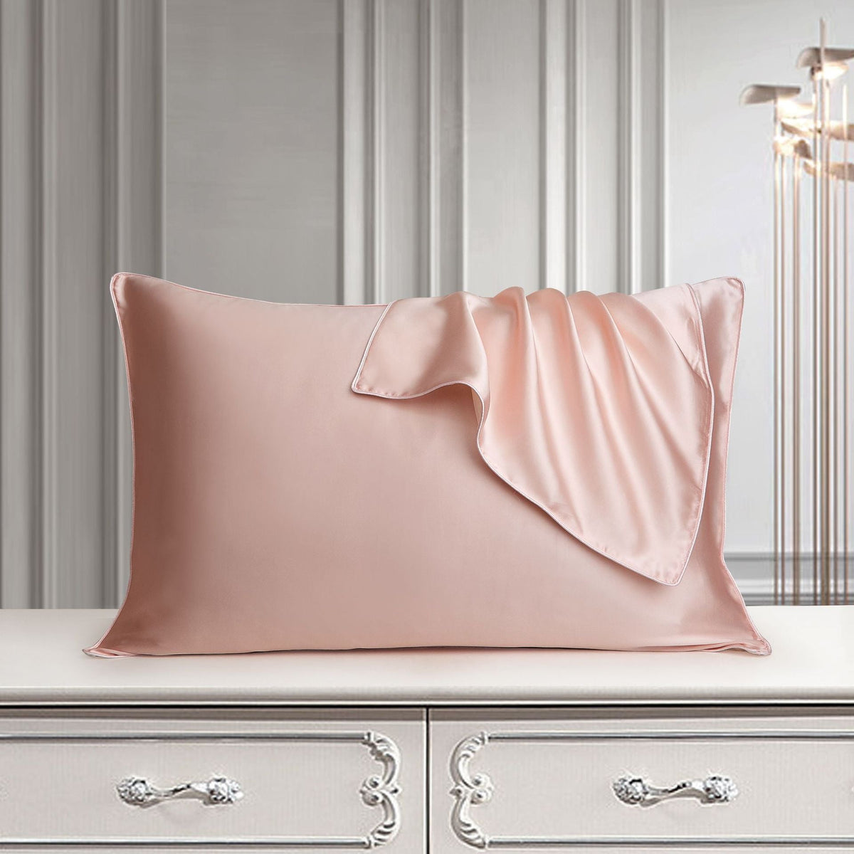 Pure silk pillowcase in natural silk fabric, smooth white bedding accessory for comfortable sleep