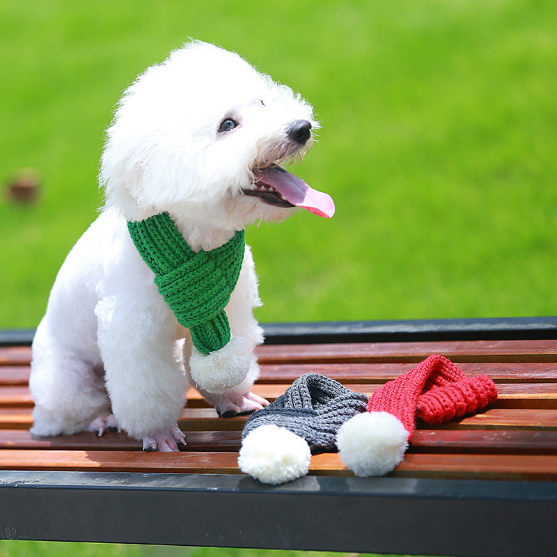 Wool pet scarf for cats and dogs, cozy accessory in a soft fabric pattern