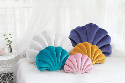 Simulation shell pillow cushion doll nap pillow in a seashell-shaped design