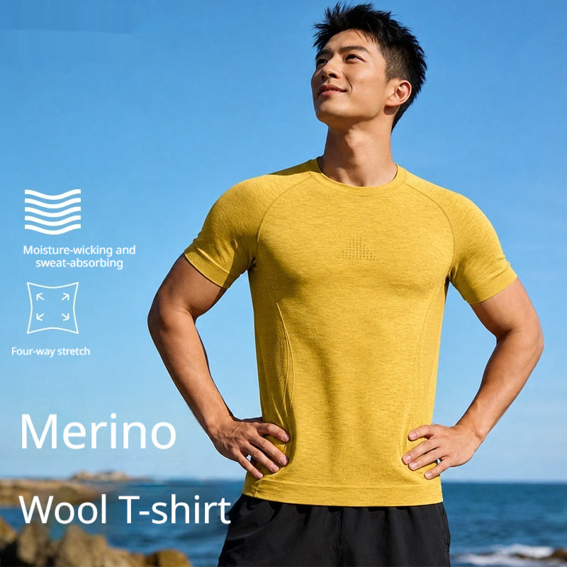 Men's breathable quick-drying outdoor top by My Store, lightweight design with short sleeves and crew neck