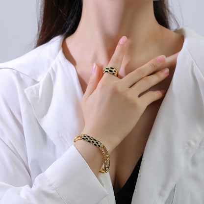 Korean-style diamond earring and necklace set with matching elegant jewelry designs