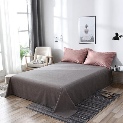 Bed sheets set with quilt and duvet cover bedding, 4-piece set in a coordinated design