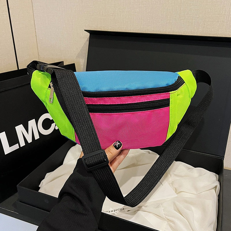 Outdoor leisure large-capacity lightweight sports crossbody bag in a compact, practical design