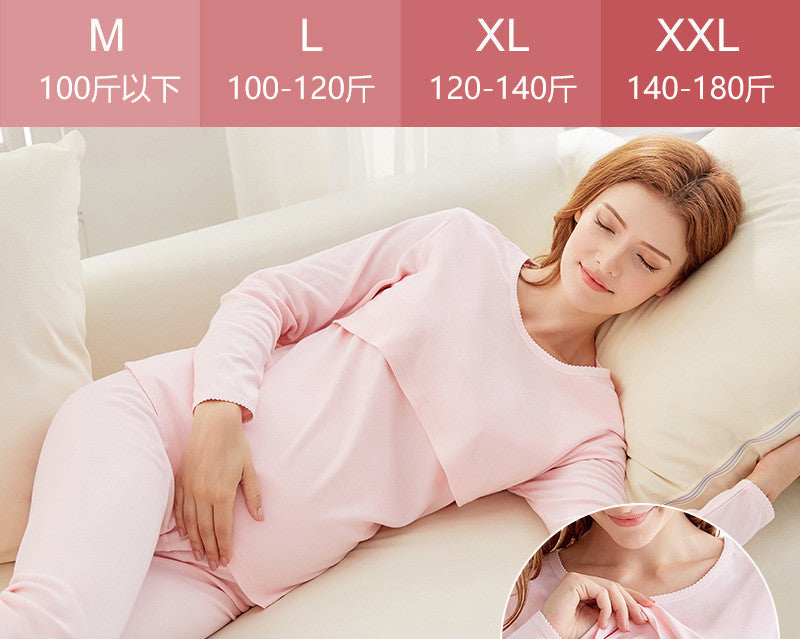 Thermal underwear set in soft fabric, featuring a fitted design for warmth and comfort