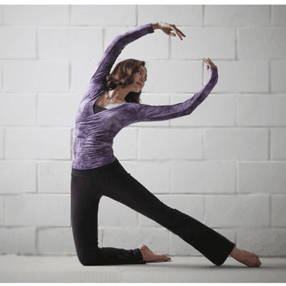 Yoga trumpet pants with flared legs in a comfortable stretch fabric, displayed against a plain background