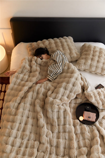 Rabbit bubble velvet thickened nap blanket quilt made from soft polyester fabric