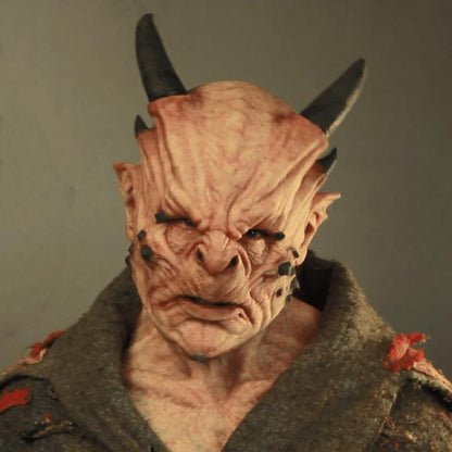 Scary Halloween Warcraft horned mask with a dark, menacing design